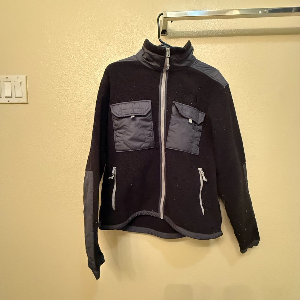The North Face Black and Gray Puffer Coat